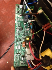 APC UPS ES 700 VA (640-3079-Z REV 04)- poszukuje schematu po podłączeniu buczy.