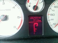 dziwny znak na wyświetlaczupeugeot 407 2.0 hdi 2004r