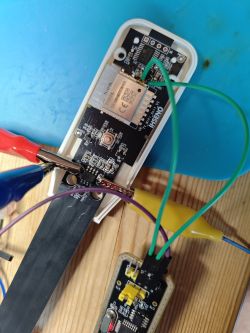 Tuya/IHSENO T1-U-HL Soil Tester Sensor: BK7238, MindMotion 32G0001 TuyaMCU, HGSEMI C5551 Analysis