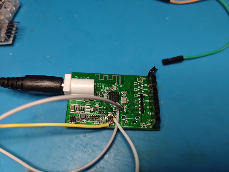 LN8825 electronic module with connected wires on blue mat