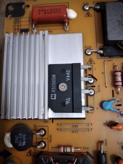 Brak reakcji podświetlenia w TV 42LV5500 - diagnoza zasilacza EAX62865401/8 V1