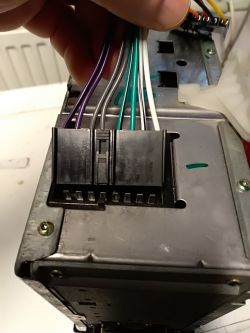 RADIO FORD 4050 - Podłączanie do wtyczek ISO, dopasowanie przejściówki i zasilania