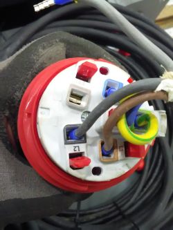 Identifying Phase Colors and Order for L1, L2, L3 in 3-Phase Power Cable & Switch Cabinet