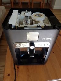 Ekspres do kawy Krups- EA6930 - Rozebranie obudowy