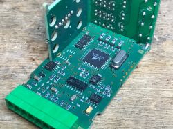 RE22-121000 Temperature Controller – Made in Poland – internal view