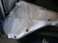 wygłuszenie drzwi oraz montaż zestawów głosników w VW golfie IV.własna produkcja