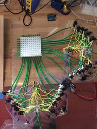 Pneumatyczny multiplekser