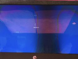 HP 24-xa0053w - Niekompletne podświetlenie matrycy komputera All-in-one