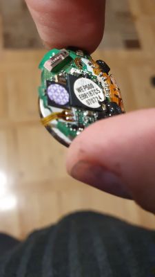 Samsung WEP500 - Prośba o identyfikację guzikowego aku w słuchawcee bluetooth