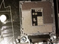Asrock H81M-VG4 - Po włożeniu procesora płyta główna nie funkcjonuje jak trzeba.