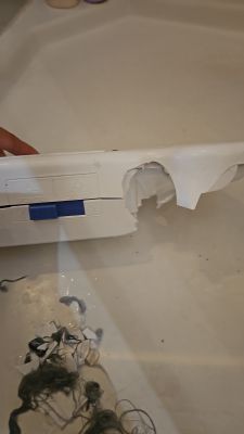 Electrolux EW7TN3272SP - Sznurek powoduje uszkodzenia! Przestrzegamy przed sznurkami w pralce!