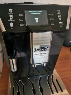 De'Longhi PrimaDonna ECAM 550.65.SB alarm ogólny / nagrzewanie w toku.