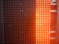 Jak zidentyfikować i zaprogramować mikrokontroler tablicy LED 4x2m?
