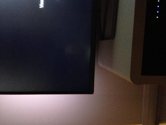 Philips 42pfs7109 - jasne punkty na matrycy, reklamować czy naprawiać?