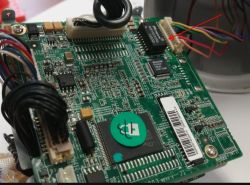DS-2CD8254F – jak wykonać sprzętowy reset hasła, brak widocznego przycisku