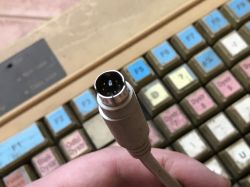 Stare programowalne klawiatury sklepowe PS/2 Gigatek KB128A i KB980 Stare programowalne klawiatury sklepowe PS/2 Gigatek KB128A i KB980