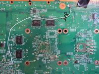 Xbox 360. Plastik w gnieździe zasilania uniemożliwia podłączenie zasilacza.