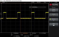 Screenshot of a digital oscilloscope displaying a square wave signal.