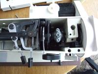 Łucznik 723 - jak zdemontować regulator długości ściegu