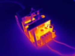 [Thermal imaging] Internal view and test of the YSDS-60-5 4.5 A 22.5 W 5 V DIN rail power supply