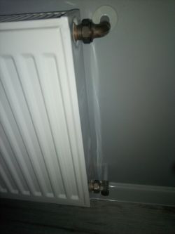 Guidance on Limiting Heat Output from a Room Radiator: What to Tighten?