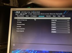 Zdjęcie ekranu BIOS z zakładki Advanced APM Configuration