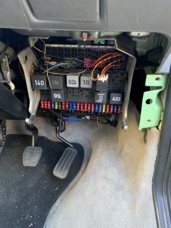 Funkcje przekaźnika 433 w VW T4 2.5tdi: sterowanie pompą paliwa i przegrzewanie