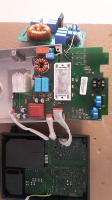 Jak przeprowadzić pomiary w Falowniku WILO TL4? Brak błędów, tylko podświetlenie wyświetlacza