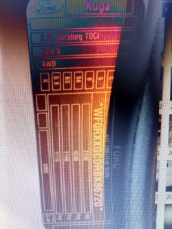 Ford Kuga 1 kody lakieru/ wymiana uszkodzonego elementu karoserii.