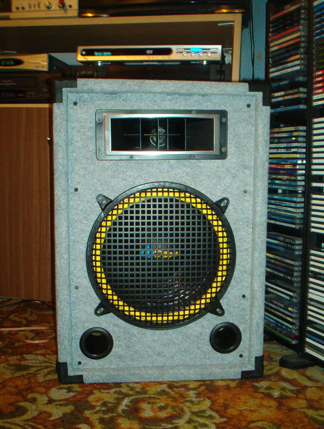 Zestaw nagłośnieniowy 2x100W RMS