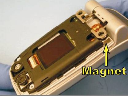SE z520i czujnik klapki - gdzie powinien być magnesik?