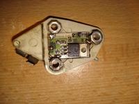 Układ regulacji napięcia z alternatora