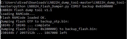 Command prompt window showing progress of Python script dumping LN882H flash memory.