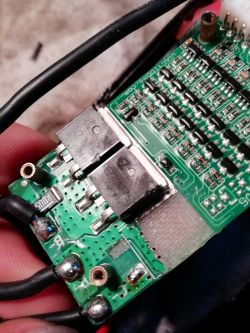 Elektryczna hulajnoga Skymaster - uszkodzony moduł?