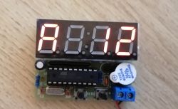 Czterocyfrowy zegar elektroniczny LED - KIT z Chin (instrukcja + wsad)