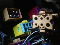 Passat B5 1,6 - Rozładowuje aku, bezpieczniki wszystkie wyjęte.