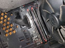 Dysk SATA 2,5 SSD - nie mogę połączyć z zasilaczem