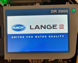 Spektrofotometr Hach Lange DR 3900 - Instrukcja serwisowa