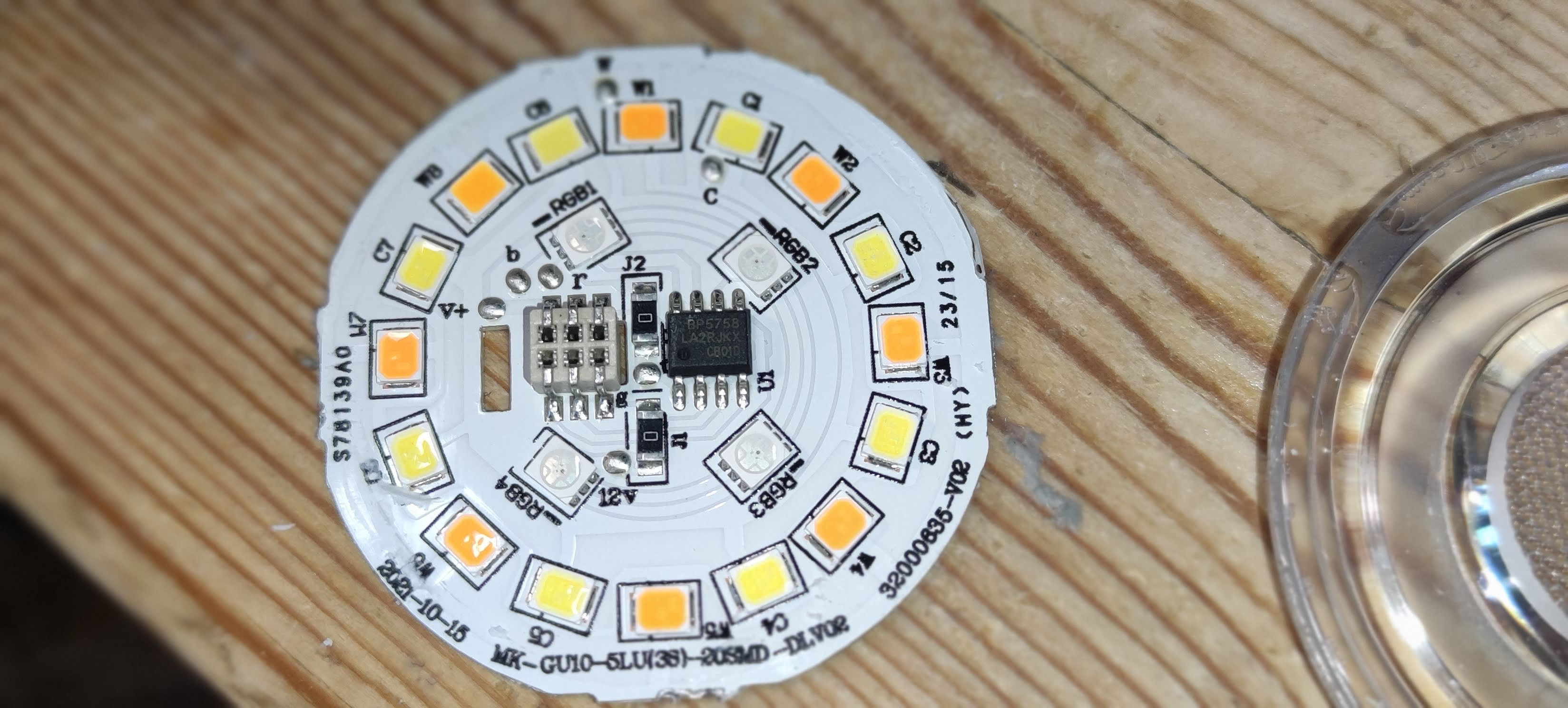 Freeing Eveready Poundland UK RGBCCT GU10 LED Bulb From Cloud [BK7231N