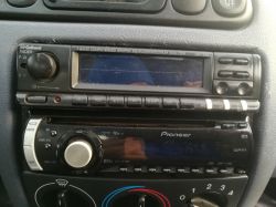 Jak podłączyć subwoofer kina domowego do amplitunera bez wejść?