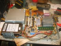 PC w nietypowej obudowie od magnetowidu