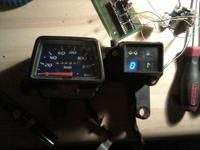 Uniwersalny wskaźnik biegu do motocykli