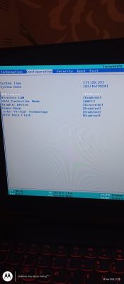 Zdjęcie ekranu BIOS-u laptopa z zakładką „Configuration”.