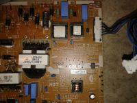 Samsung UE39F5000 - Dolna połówka obrazu ciemniejsza. Samsung UE39F5000 - Dolna połówka obrazu ciemniejsza.
