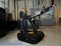 Kolejne roboty w Japonii, Ekspedycja na Marsa, inteligentny wózek inwalidzki Kolejne roboty w Japonii, Ekspedycja na Marsa, inteligentny wózek inwalidzki