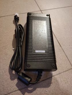 Voltage regulator for the generator