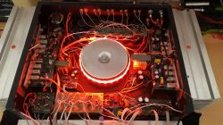 TERMINATOR-T1000-Holton 2*400 W z Bluetooth oraz IRD-ą TERMINATOR-T1000-Holton 2*400 W z Bluetooth oraz IRD-ą