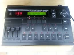 Szukam instrukcji po polsku do wokalizera VHM5 firmy DigiTech z lat 90