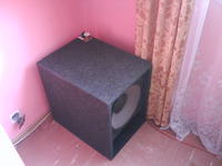 Jaki wzmacniacz samochodowy do tej skrzyni ALPHARD SUB 1501