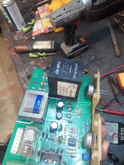 Spawarka Powermat Smat 220 / smarka, pryska strzela, niestabilny łuk